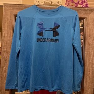 Under armor unisex youth extra large blue lose heat gear shirt
